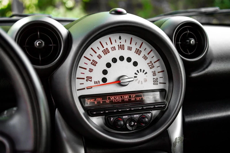 Mini Countryman Топ състояние, доказуеми километри VIN , снимка 12 - Автомобили и джипове - 52404630