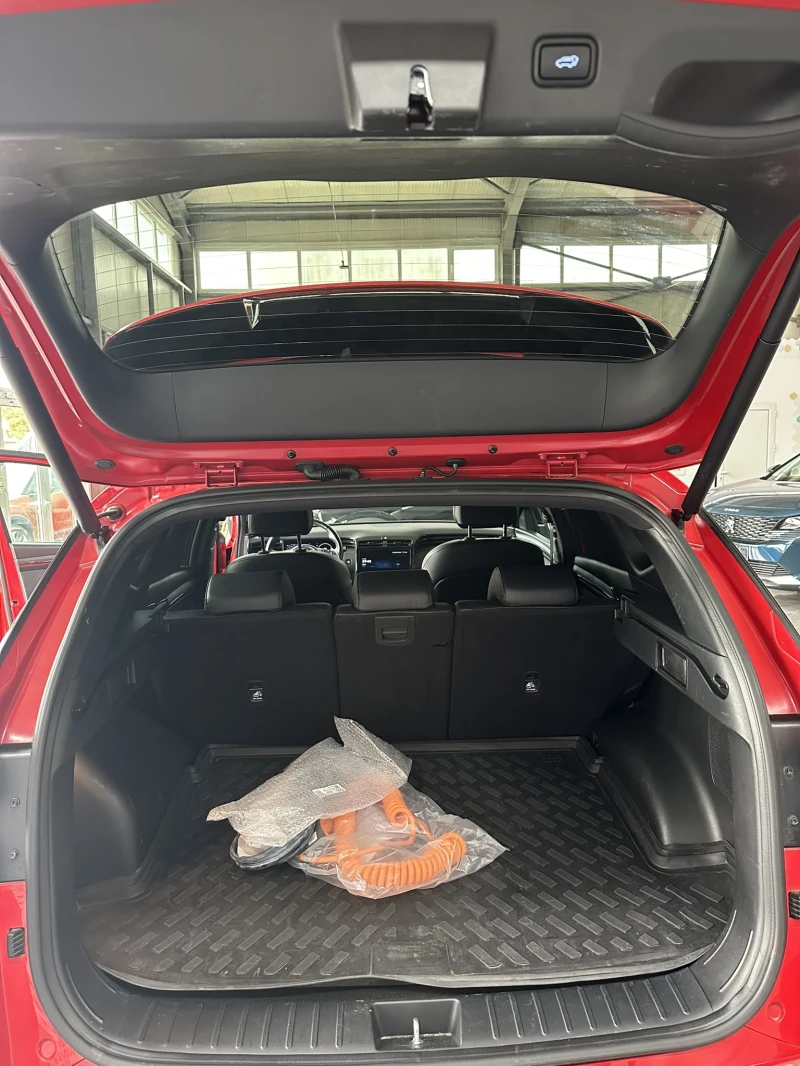 Hyundai Tucson 1.6 T-GDi N LINE Plug-in Hybrid 4x4, снимка 16 - Автомобили и джипове - 52212088