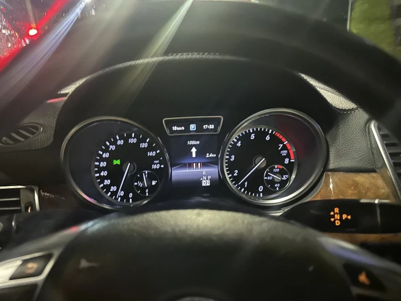 Mercedes-Benz GL 550, снимка 10 - Автомобили и джипове - 53011023