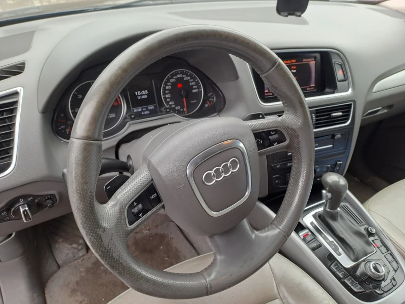 Audi Q5, снимка 2 - Автомобили и джипове - 53089336