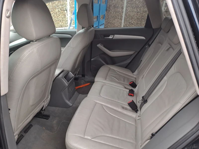 Audi Q5, снимка 4 - Автомобили и джипове - 53089336