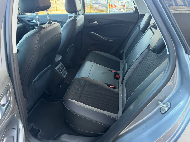 Opel Grandland X Hybrid 4, снимка 8 - Автомобили и джипове - 53126435