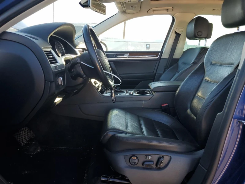 VW Touareg SPORT* AWD* BUY NOW* БЕЗ ТЪРГ, снимка 7 - Автомобили и джипове - 53190891