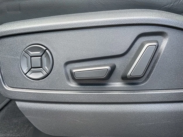 Audi Q5 2.0 TFSI Quattro = S-line = Гаранция, снимка 6 - Автомобили и джипове - 56182811
