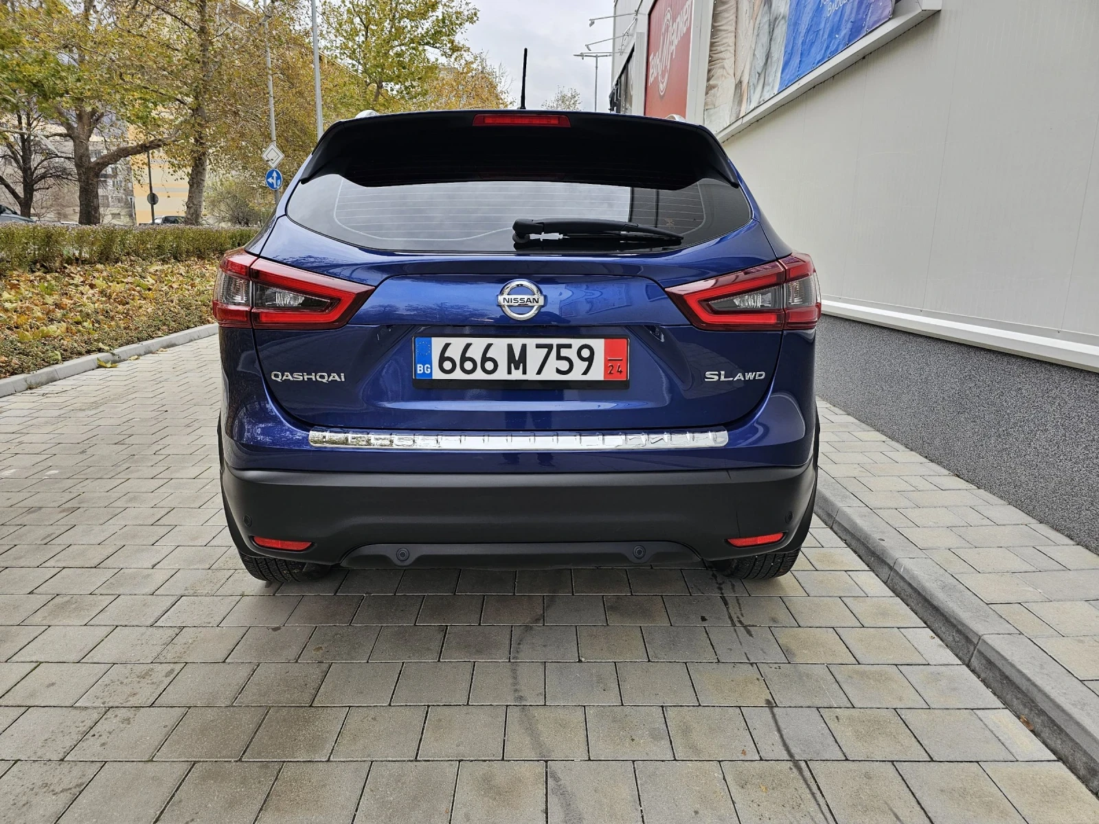 Nissan Qashqai 2.0 SL 360* Камери KeyLess Парктроник  - изображение 3