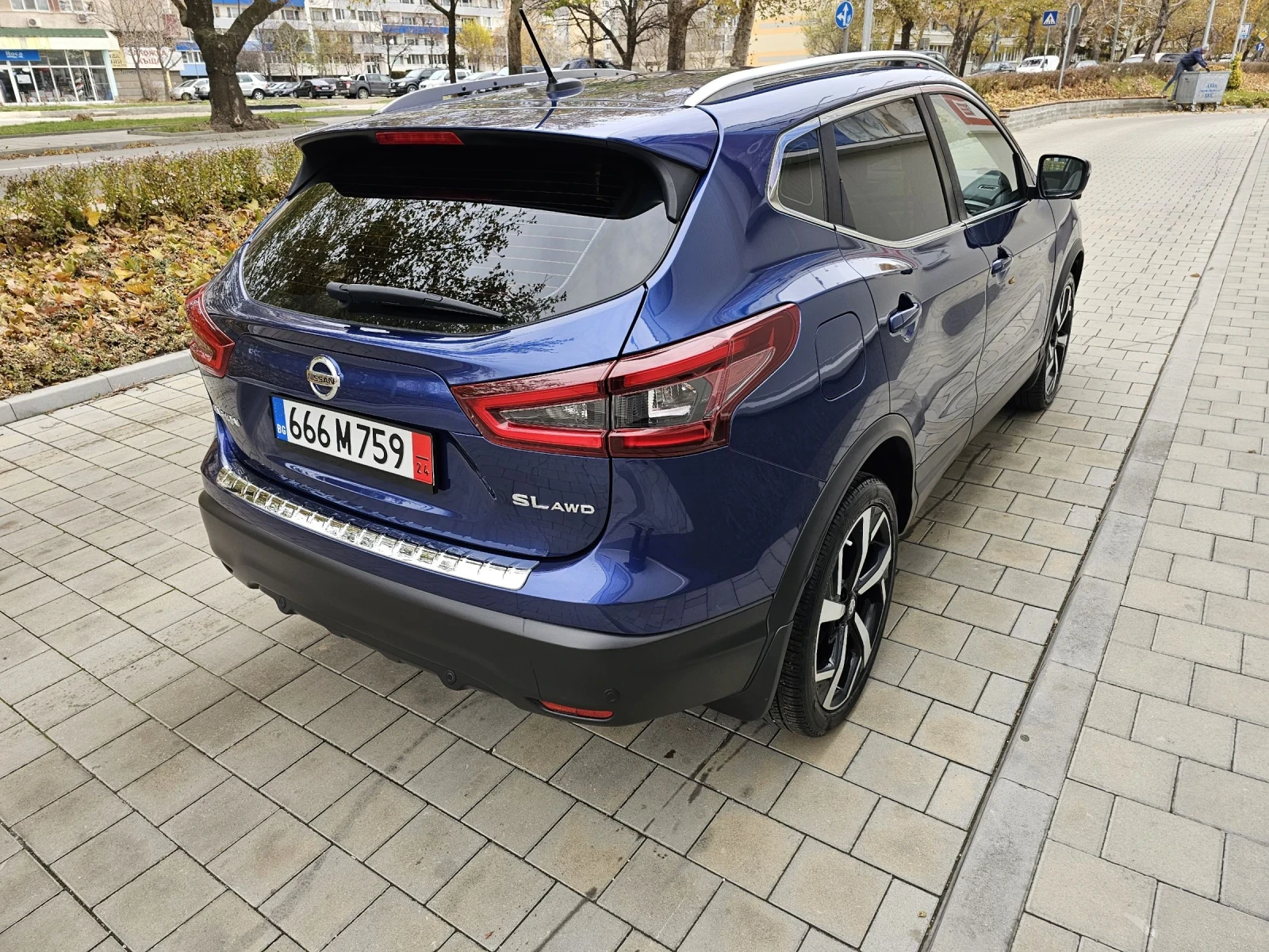 Nissan Qashqai 2.0 SL 360* Камери KeyLess Парктроник  - изображение 4