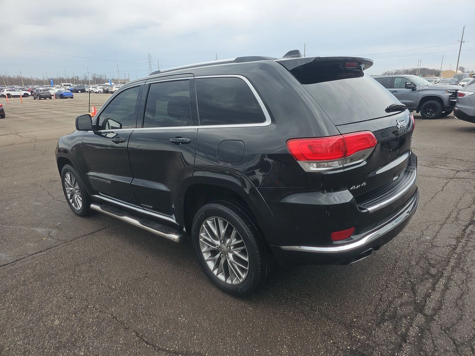 Jeep Grand cherokee 2018 Jeep Grand Cherokee Summit - изображение 6