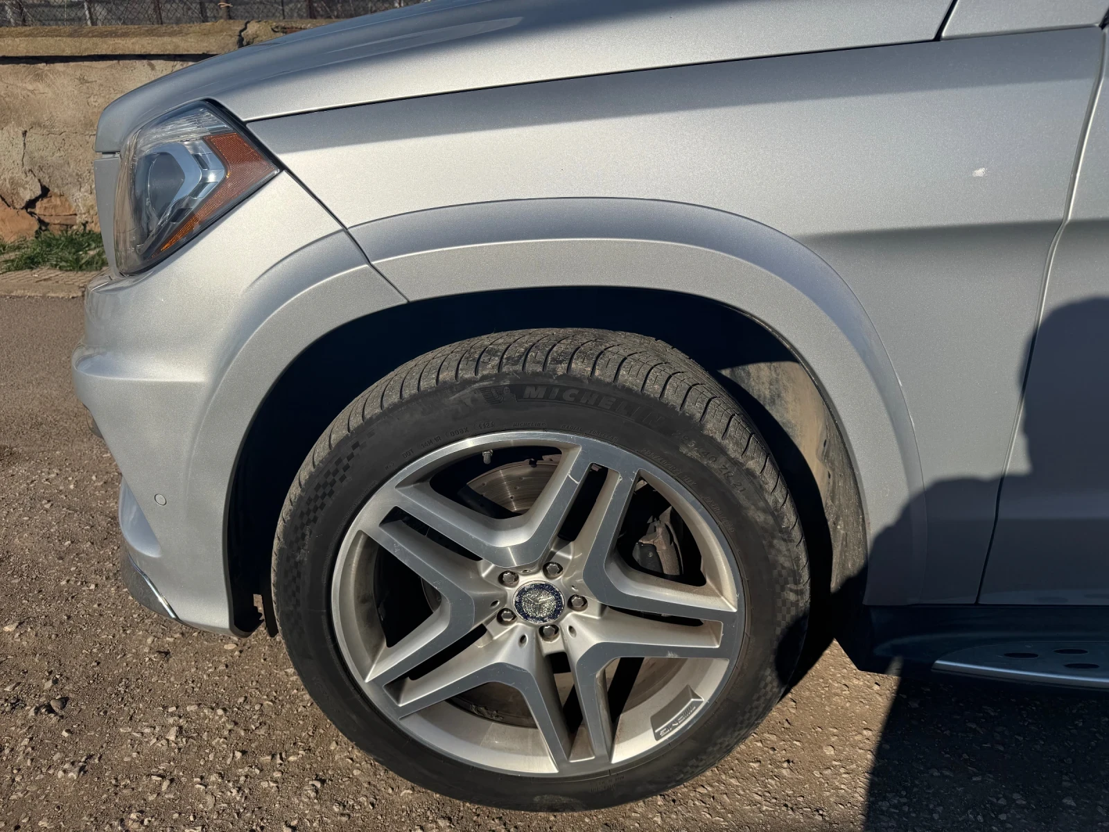 Mercedes-Benz GL 550, снимка 9 - Автомобили и джипове - 53435927