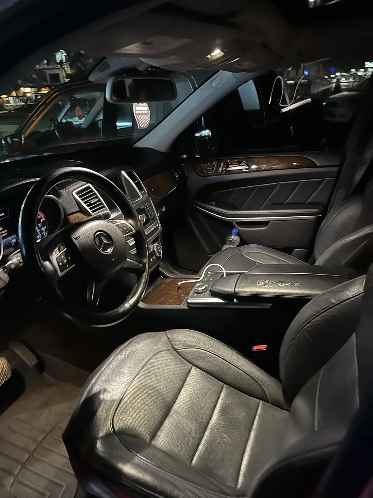 Mercedes-Benz GL 550, снимка 13 - Автомобили и джипове - 53435927