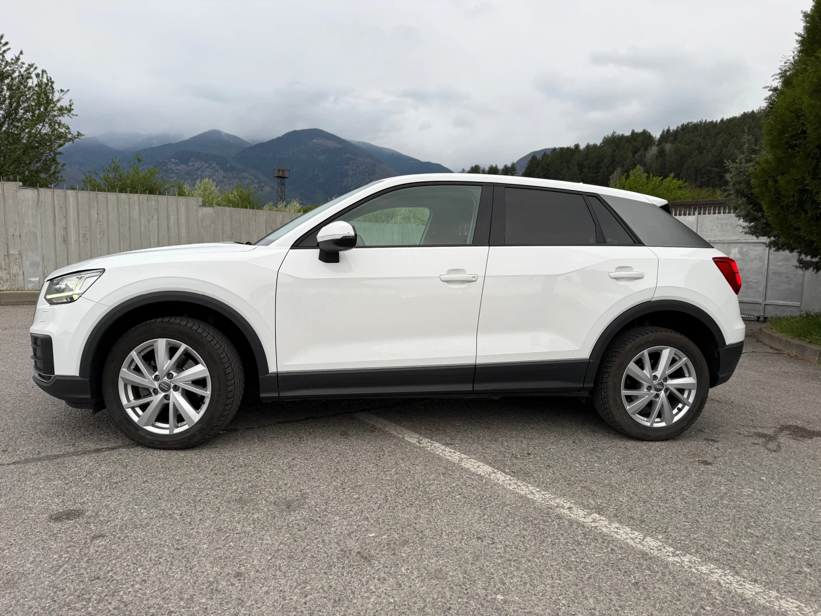 Audi Q2 1.6 TDI, снимка 8 - Автомобили и джипове - 54285539