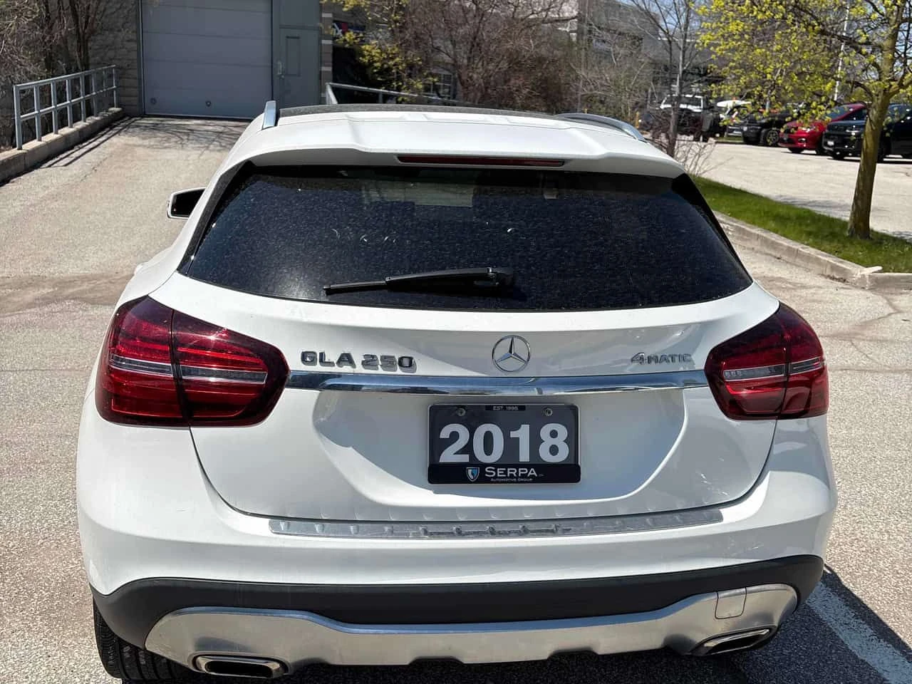 Mercedes-Benz GLA 250 4MATIC* PANORAMA* ПОДГРЕВИ* KEYLESS* , снимка 4 - Автомобили и джипове - 54423389
