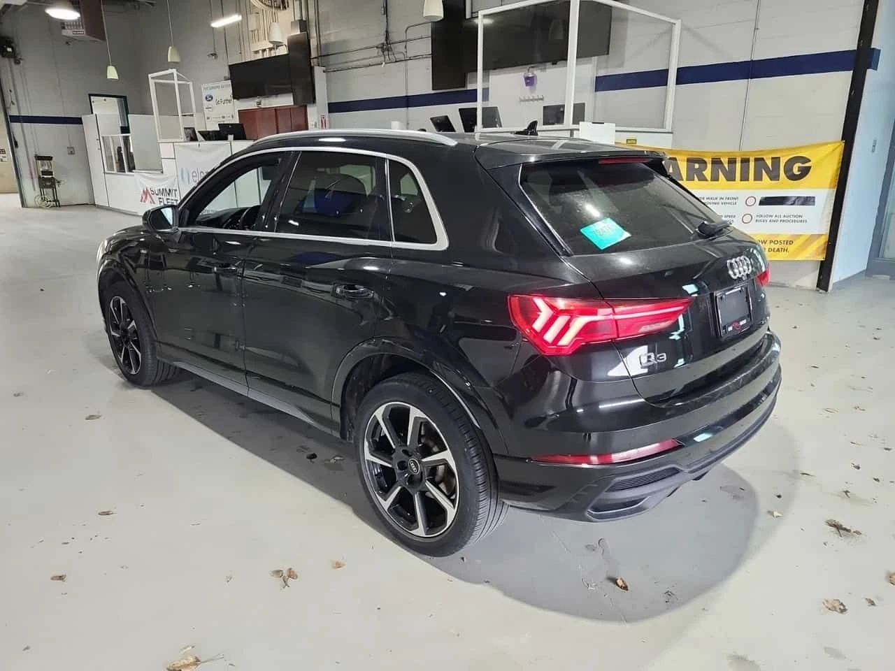 Audi Q3 PROGRESSIV| DIGITAL| PANO| S-LINE| CARFAX, снимка 4 - Автомобили и джипове - 54435628