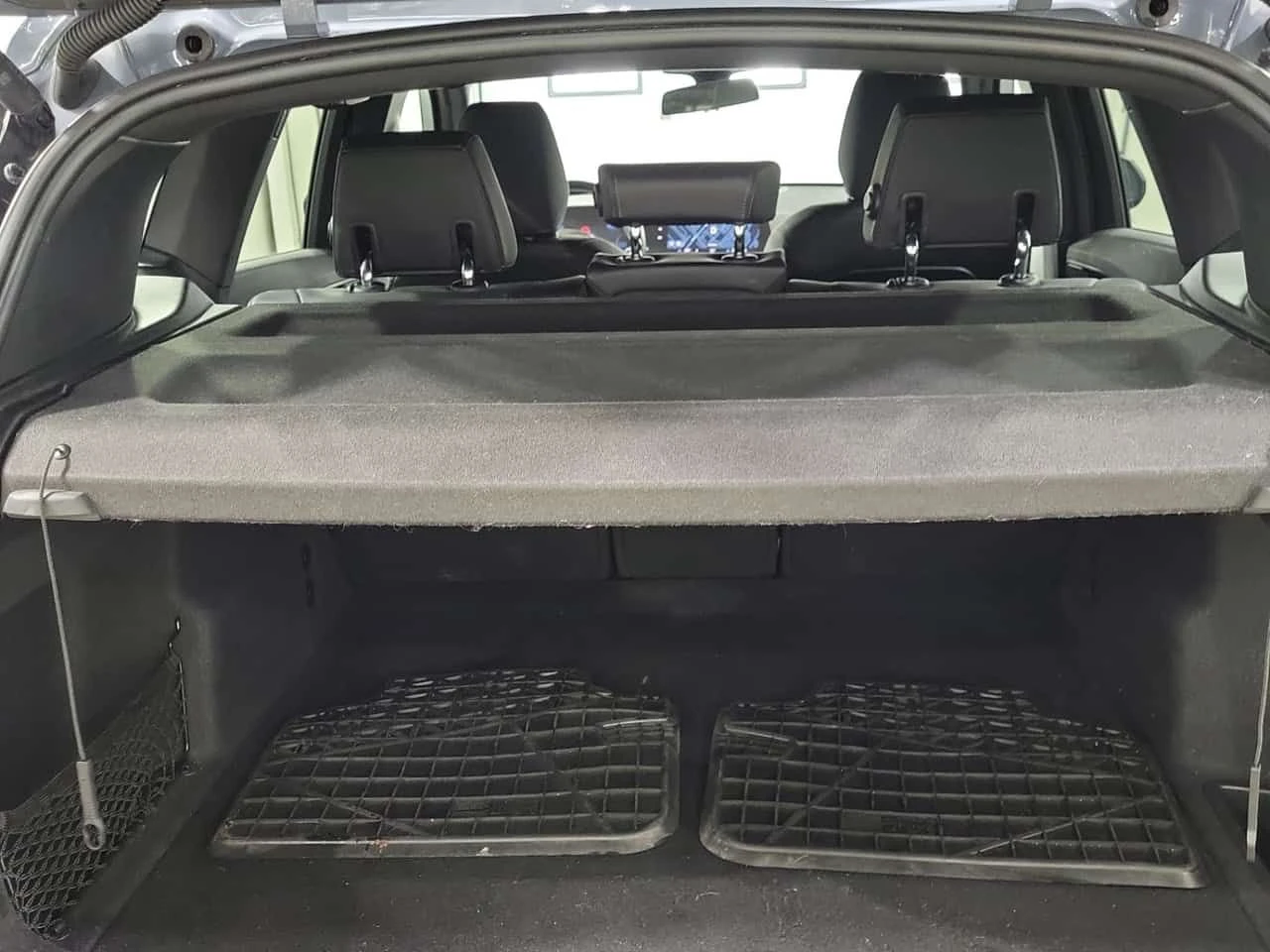 BMW X1 XDRIVE28I| ПАМЕТ| PANORAMA| AMBIENT| 2 КЛЮЧА| , снимка 14 - Автомобили и джипове - 54453662