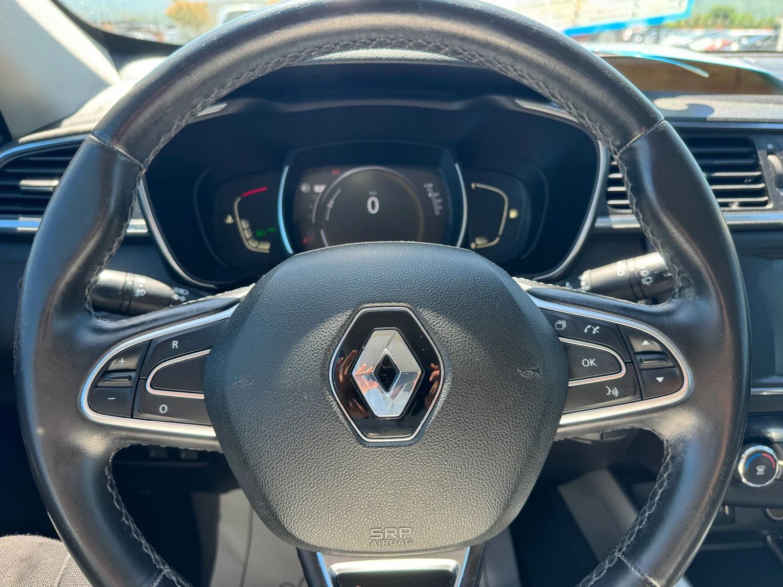 Renault Kadjar 1.6 DCI  131 кс евро 6  , снимка 10 - Автомобили и джипове - 54549027