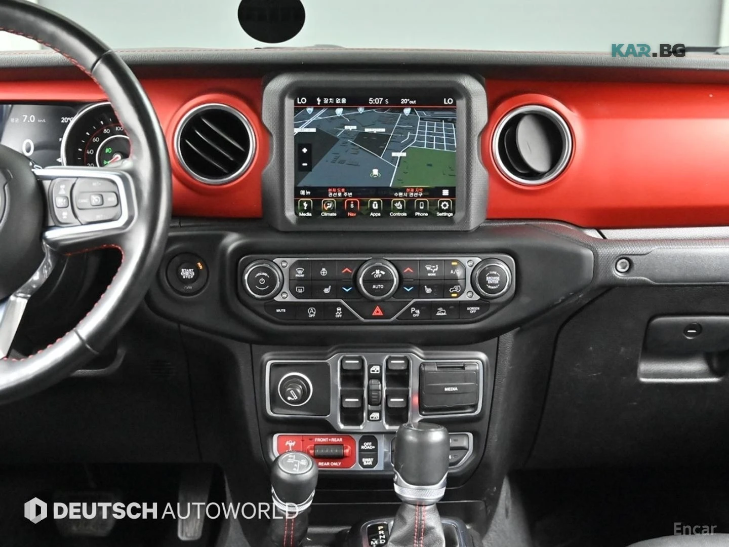 Jeep Gladiator RUBICON / DISTRONIC / ПОДГРЕВИ / КОЖЕН САЛОН, снимка 14 - Автомобили и джипове - 54596924