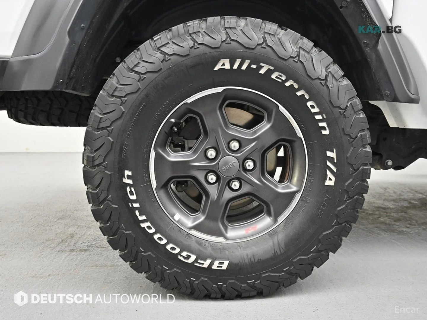 Jeep Gladiator RUBICON / DISTRONIC / ПОДГРЕВИ / КОЖЕН САЛОН, снимка 5 - Автомобили и джипове - 54596924