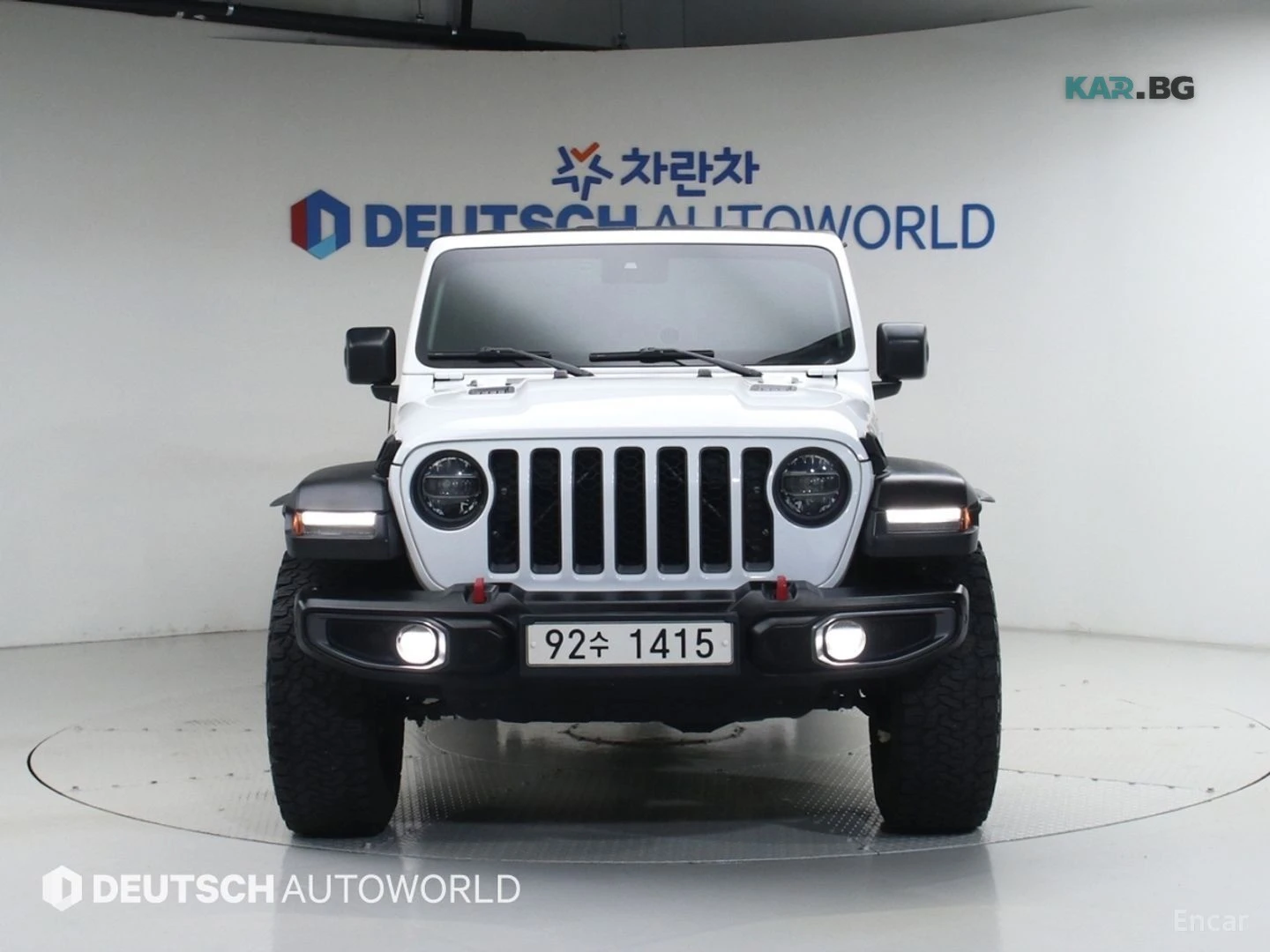 Jeep Gladiator RUBICON / DISTRONIC / ПОДГРЕВИ / КОЖЕН САЛОН, снимка 3 - Автомобили и джипове - 54596924
