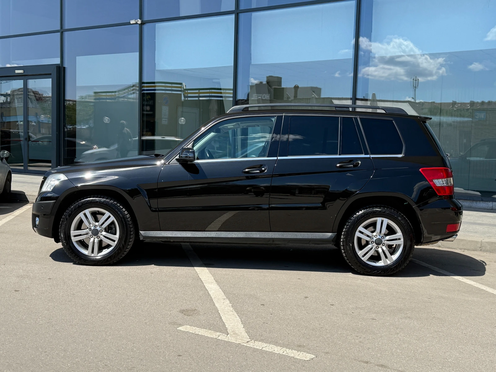 Mercedes-Benz GLK 6 МЕСЕЦА ГАРАНЦИЯ/320CD 224к.с. 4 Matic/Панорама, снимка 2 - Автомобили и джипове - 54720783
