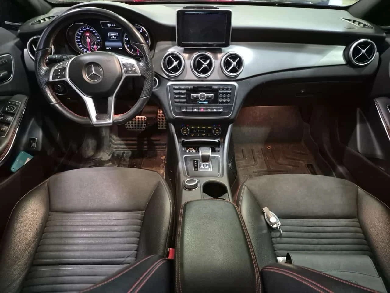 Mercedes-Benz GLA 45 AMG * ГЛАВНО ПРЕДСТАВИТЕЛСТВО* , снимка 10 - Автомобили и джипове - 54998078