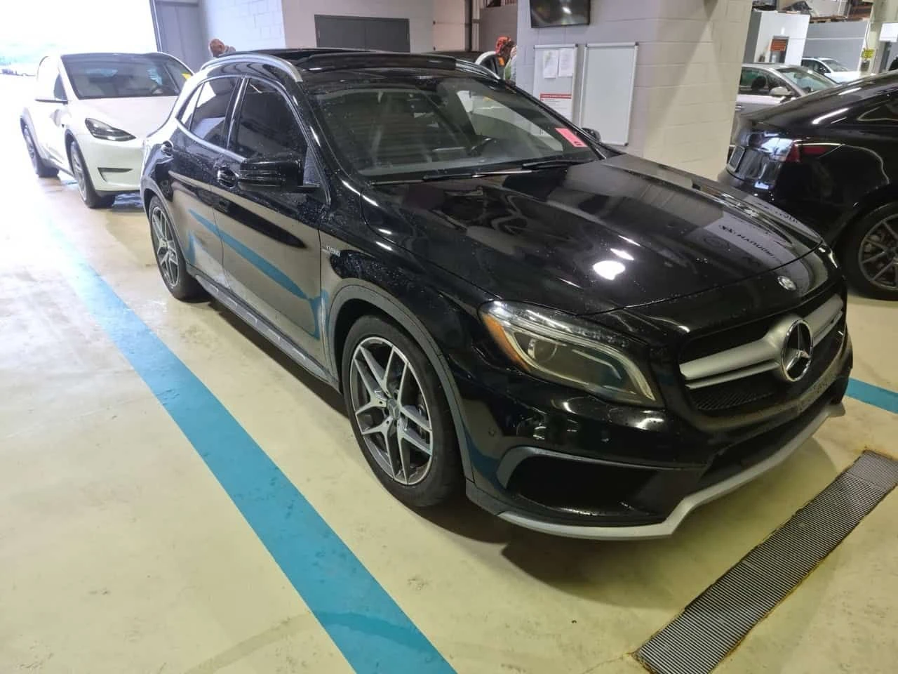 Mercedes-Benz GLA 45 AMG * ГЛАВНО ПРЕДСТАВИТЕЛСТВО* , снимка 2 - Автомобили и джипове - 54998078