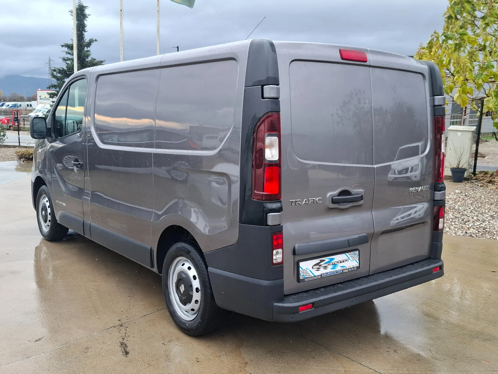 Renault Trafic 1.6CDTI/Euro5B - изображение 2