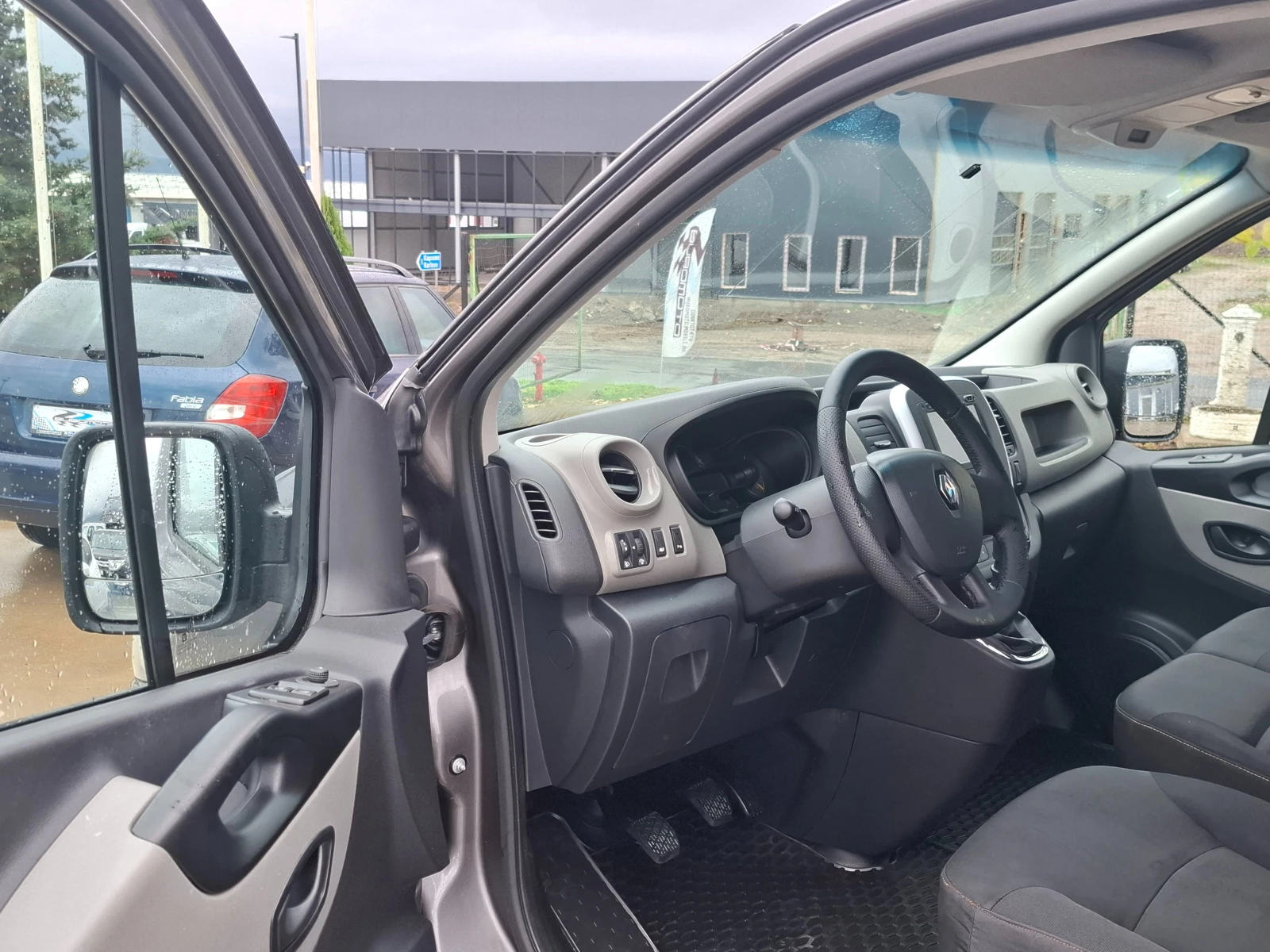 Renault Trafic 1.6CDTI/Euro5B - изображение 6