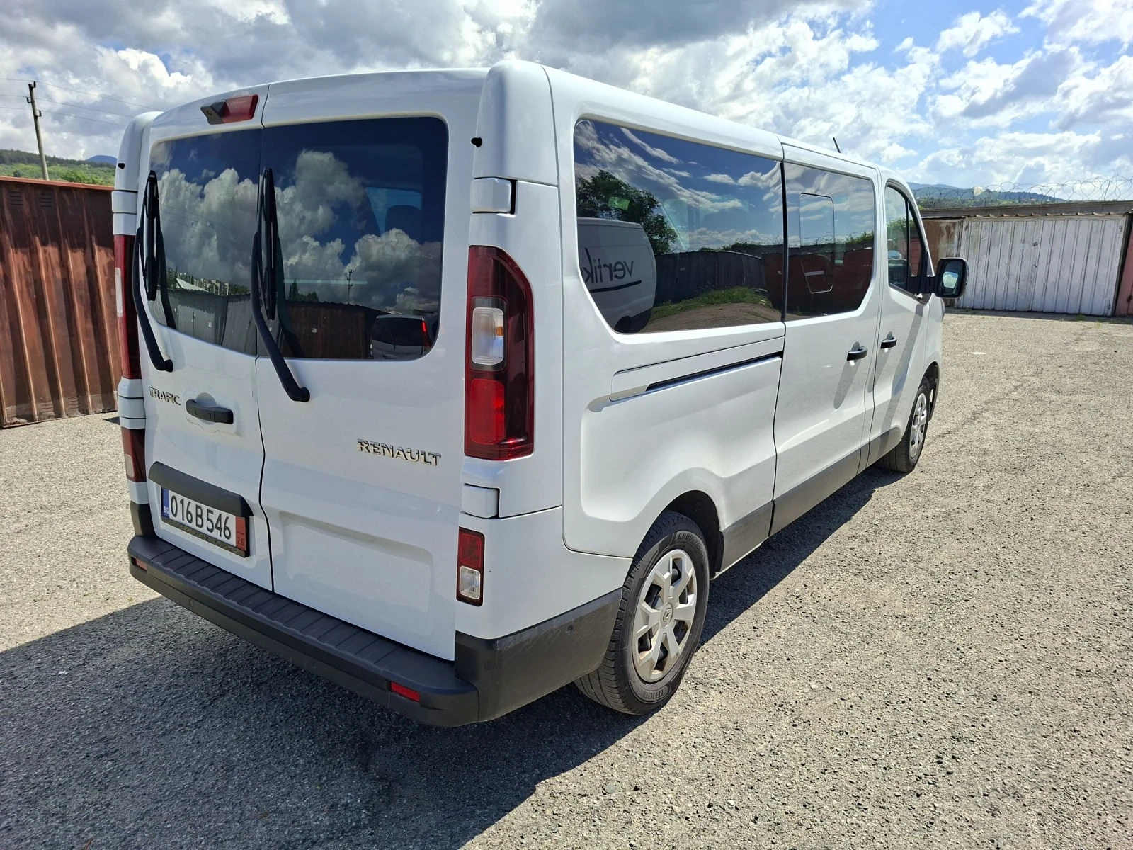 Renault Trafic, снимка 6 - Бусове и автобуси - 54666128