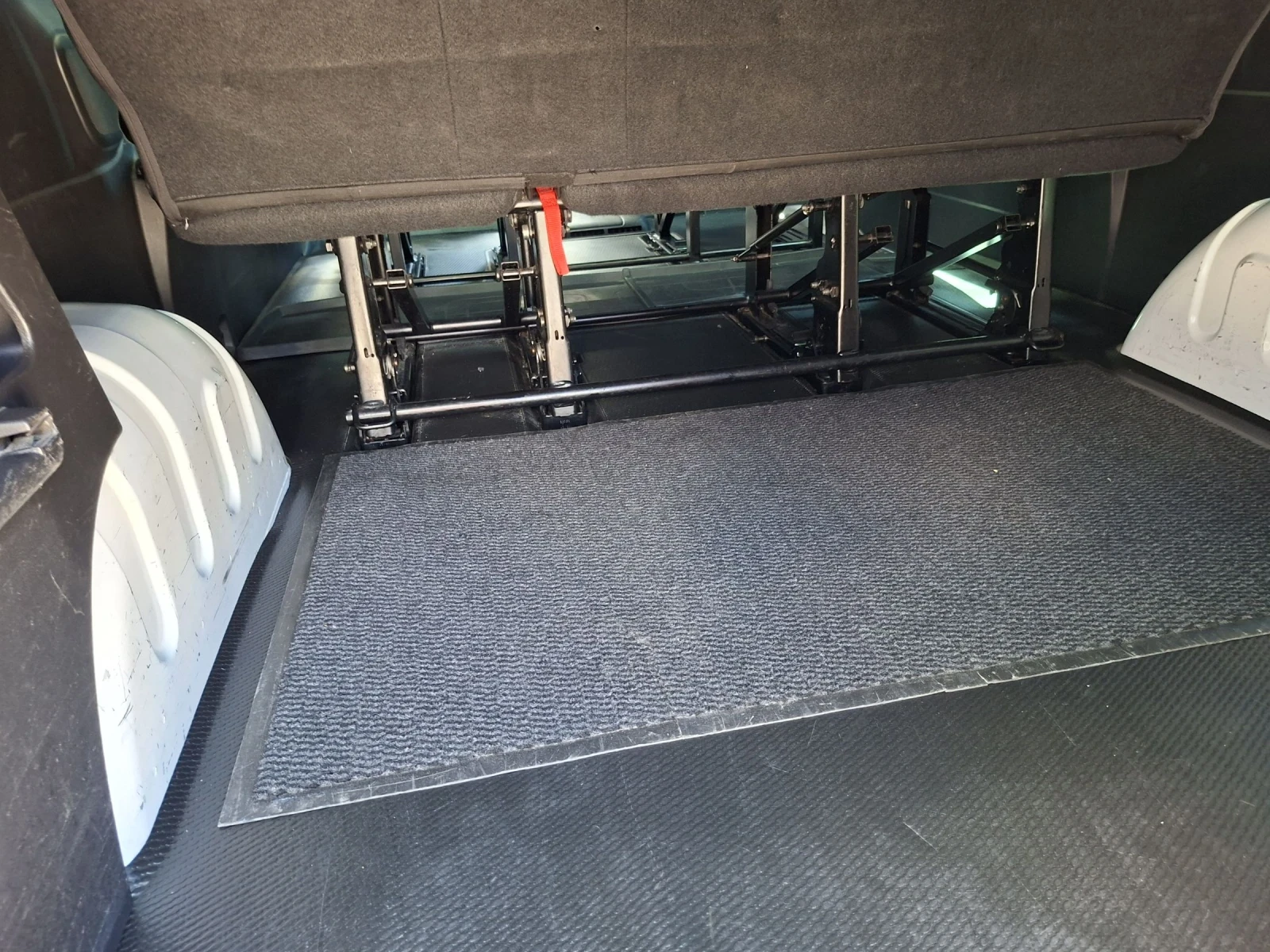 Renault Trafic, снимка 15 - Бусове и автобуси - 54666128