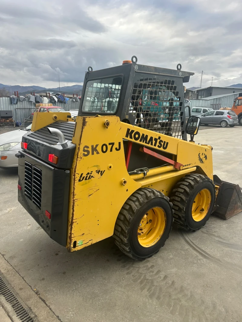 Мини челни товарачи Komatsu SK 07 J