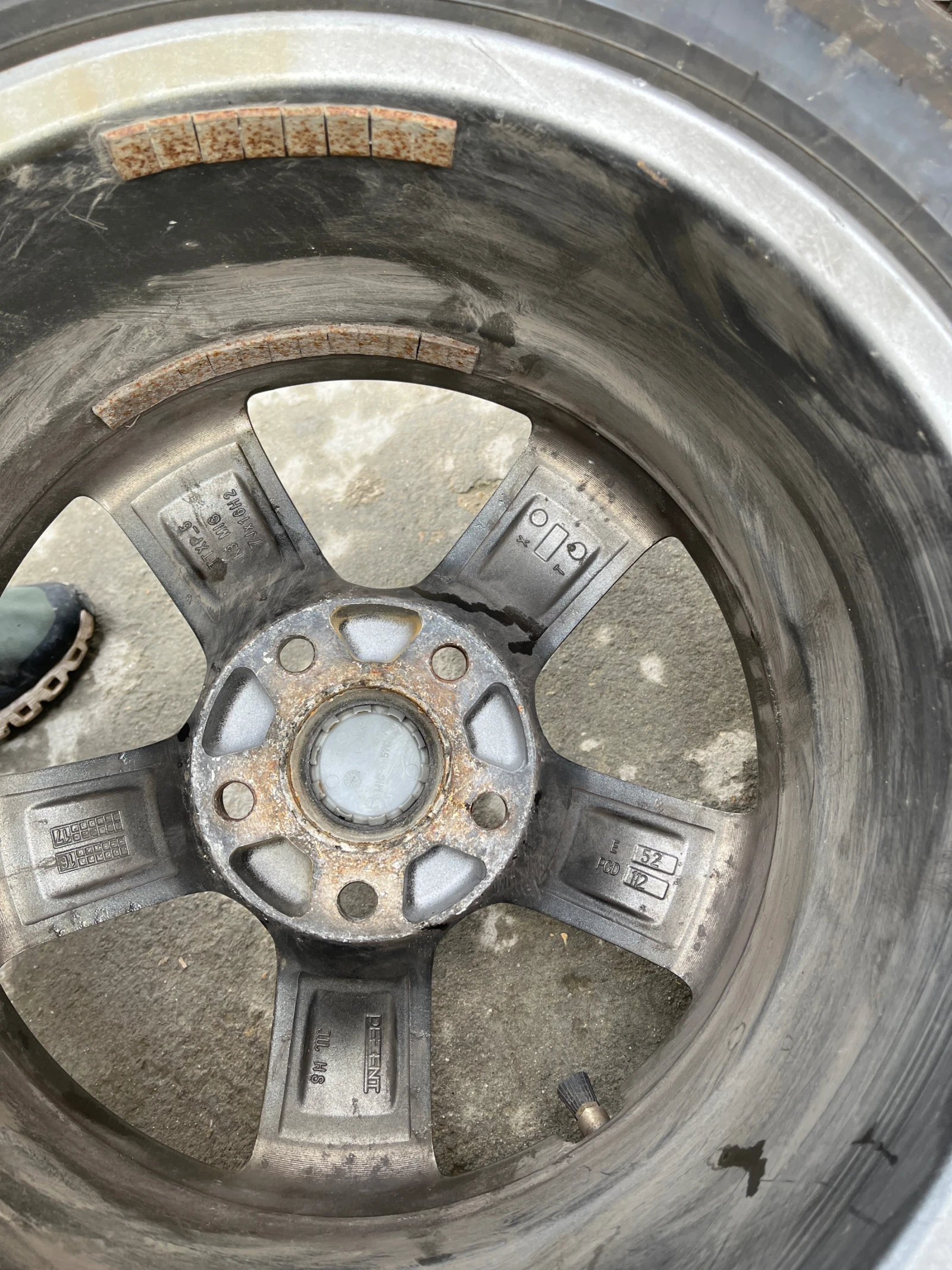 ���� � ������ 205/60R16 | Mobile.bg � ����������� 3