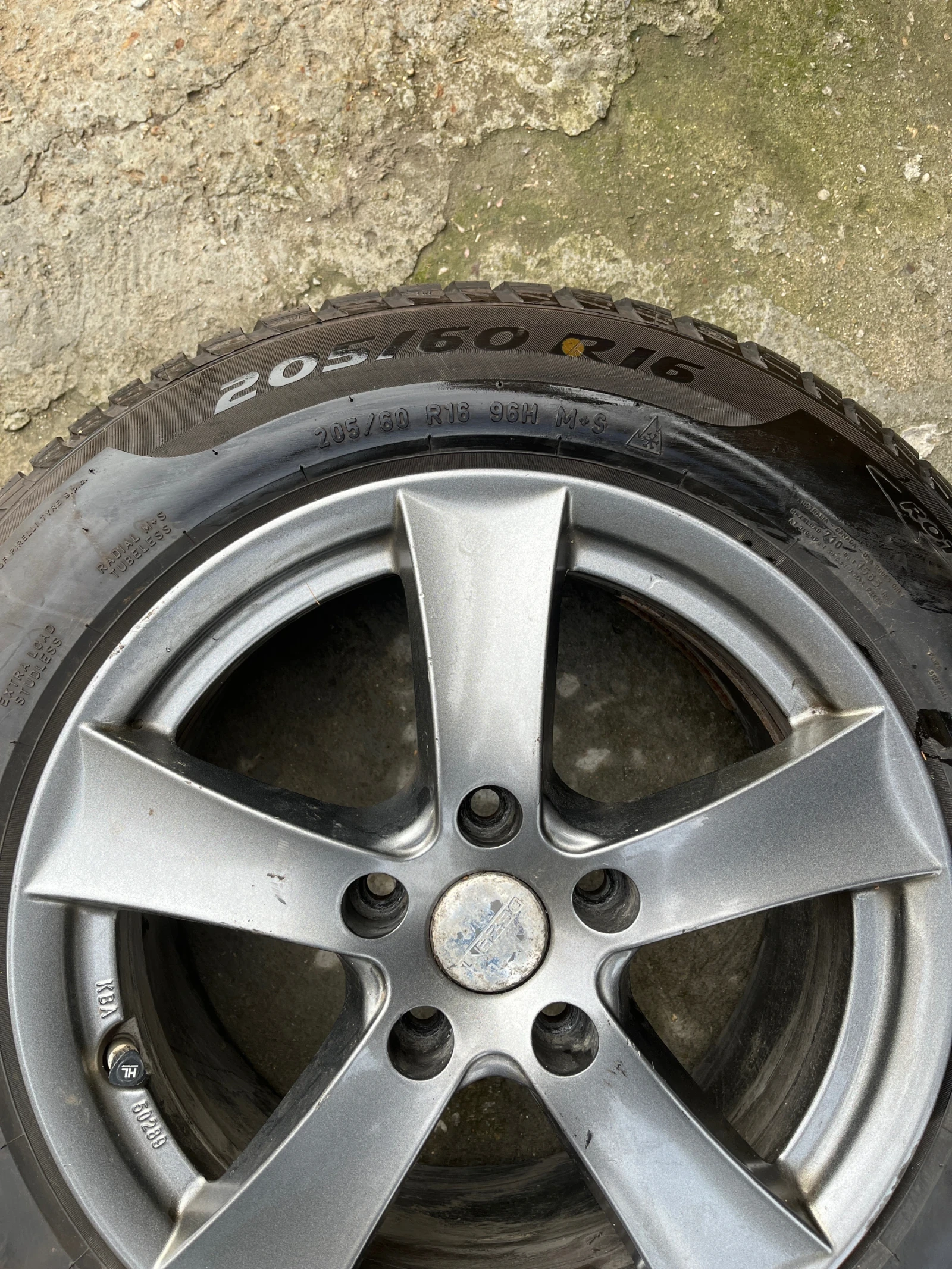 ���� � ������ 205/60R16 | Mobile.bg � ����������� 2