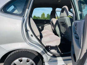 Nissan Almera tino Nissan Almera Tino 1.8 бензин   добро състояние, н, снимка 10