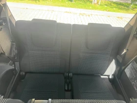 Toyota Corolla verso, снимка 14