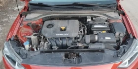 Hyundai Elantra 2.0 DOHC, снимка 15