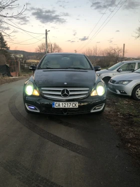     Mercedes-Benz R 500