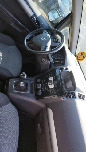 Opel Zafira 1.8 бензин на части вс работи по автомобила , снимка 4