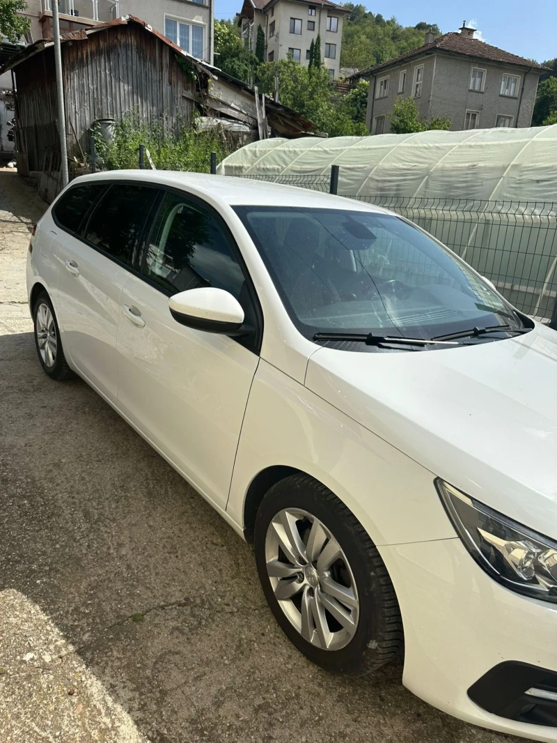 Peugeot 308 SW 1.2 pure tech active 110 s&s, снимка 2 - Автомобили и джипове - 48044974