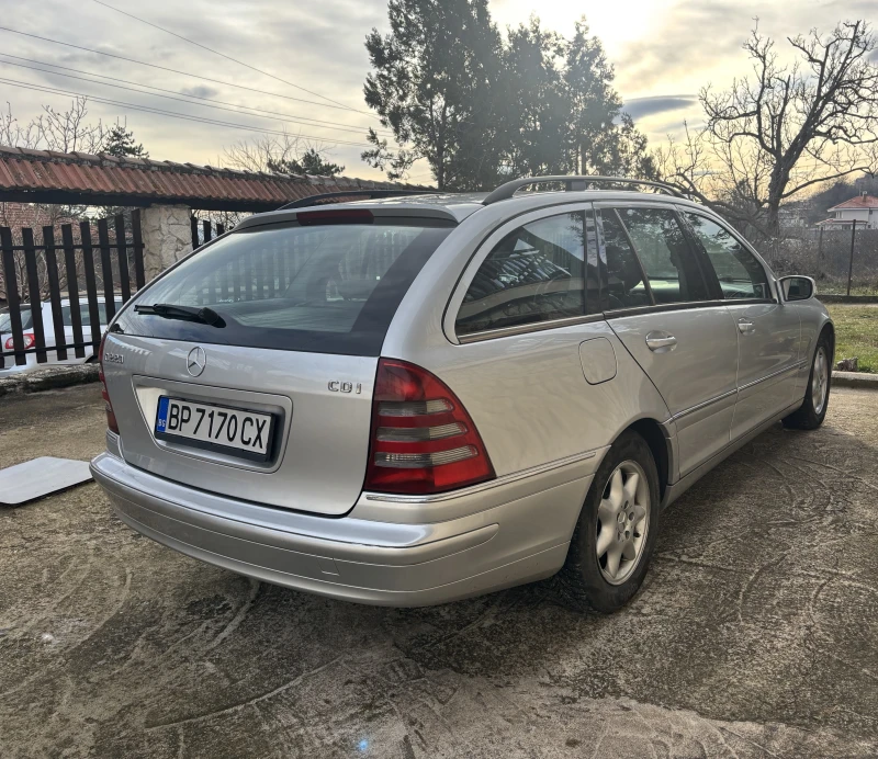 Mercedes-Benz C 220 CDI Elegance, снимка 3 - Автомобили и джипове - 48442177