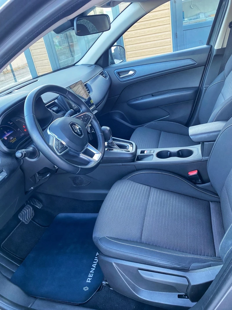 Renault Arkana 1.6 E-Tech HYBRID 145ch EVOLUTION, снимка 8 - Автомобили и джипове - 51830371