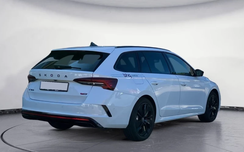 Skoda Octavia 2.0 TSI RS* Head Up* , снимка 4 - Автомобили и джипове - 52153639