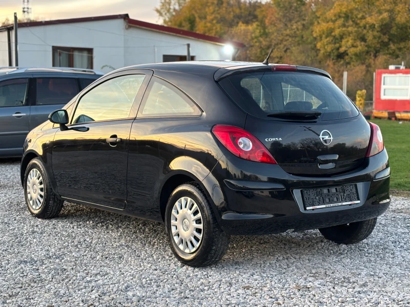 Opel Corsa 1.4 Бензин/133 Хил км/2011г, снимка 6 - Автомобили и джипове - 52657290