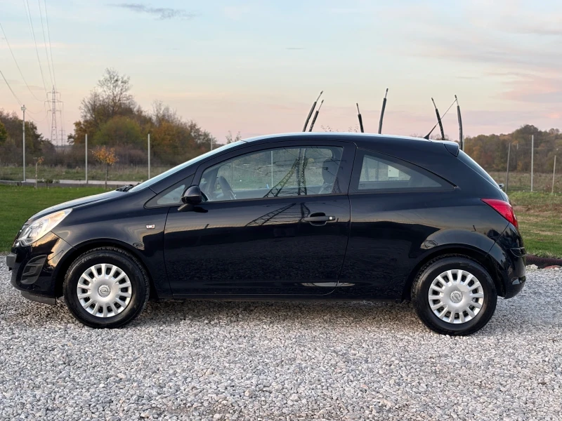 Opel Corsa 1.4 Бензин/133 Хил км/2011г, снимка 8 - Автомобили и джипове - 52657290