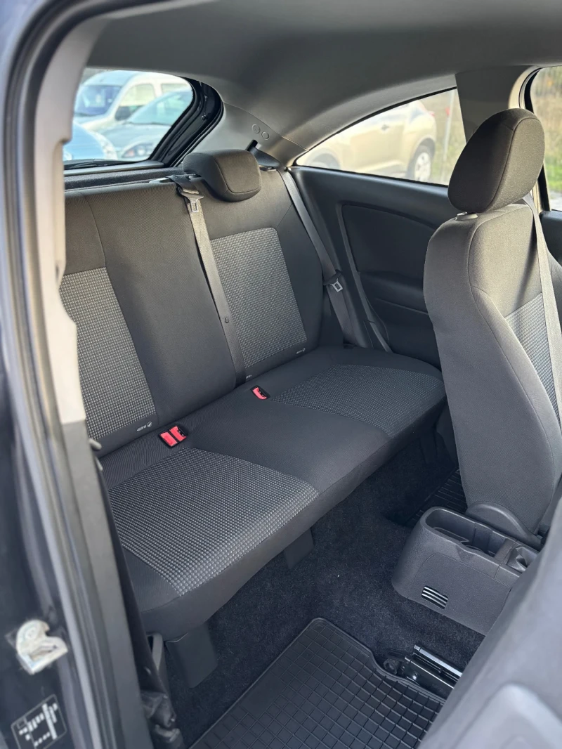 Opel Corsa 1.4 Бензин/133 Хил км/2011г, снимка 13 - Автомобили и джипове - 52657290