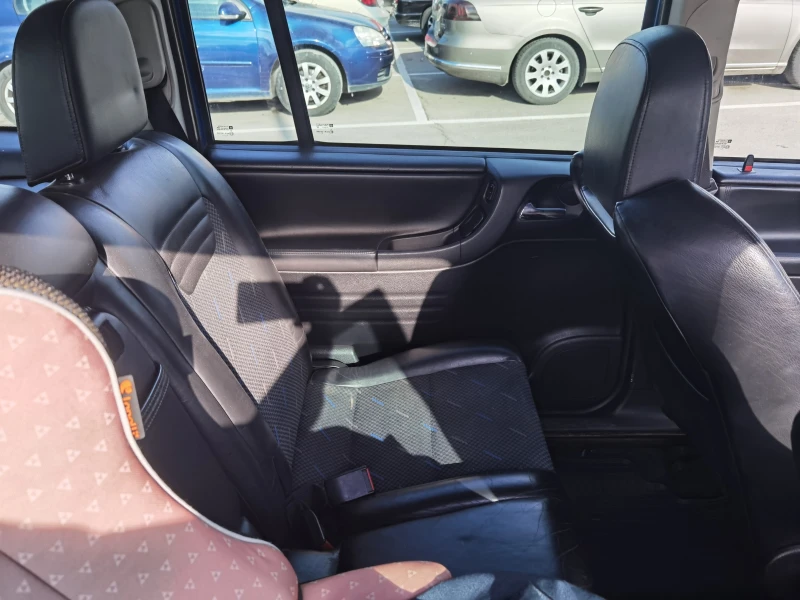 Opel Zafira  OPC, снимка 9 - Автомобили и джипове - 52551603