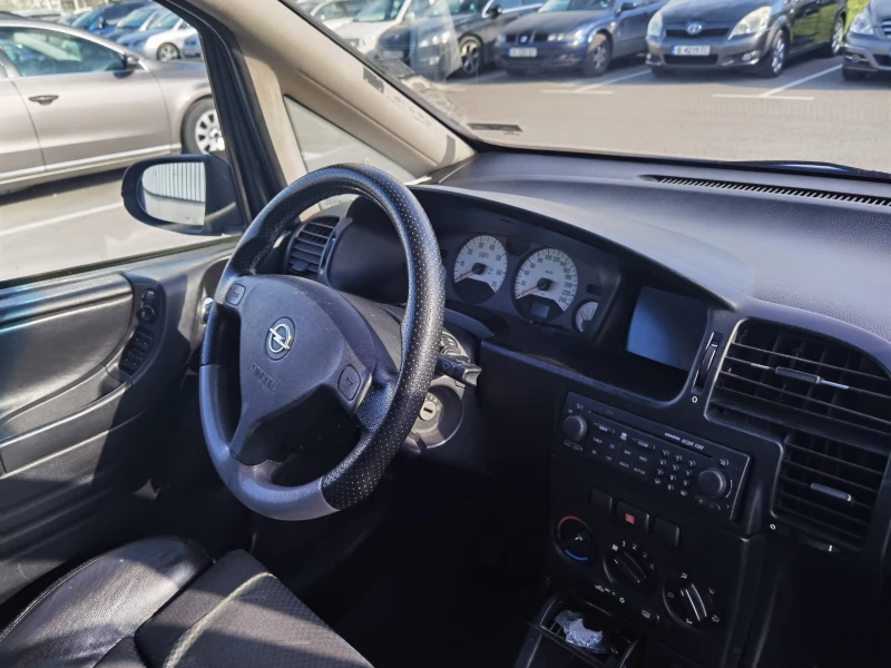 Opel Zafira  OPC, снимка 8 - Автомобили и джипове - 52551603
