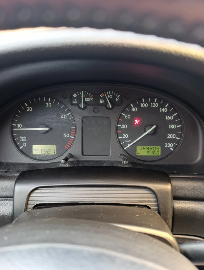 VW Passat, снимка 7 - Автомобили и джипове - 52791783