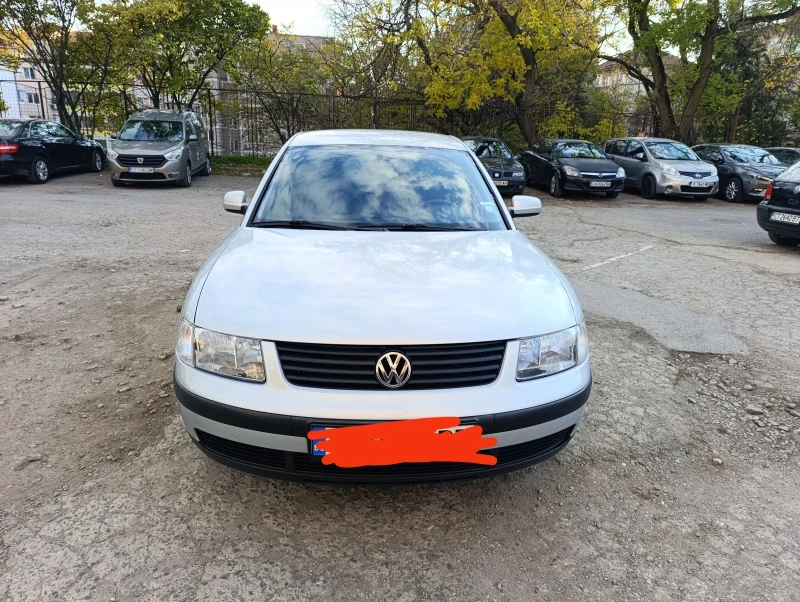 VW Passat, снимка 2 - Автомобили и джипове - 52791783