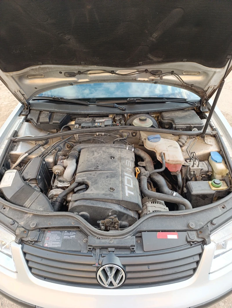 VW Passat, снимка 8 - Автомобили и джипове - 52791783