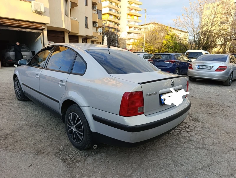 VW Passat, снимка 6 - Автомобили и джипове - 52791783