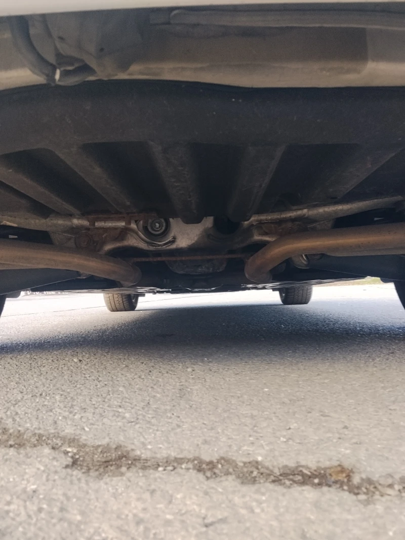 Mercedes-Benz E 200 2.0, снимка 16 - Автомобили и джипове - 52867536